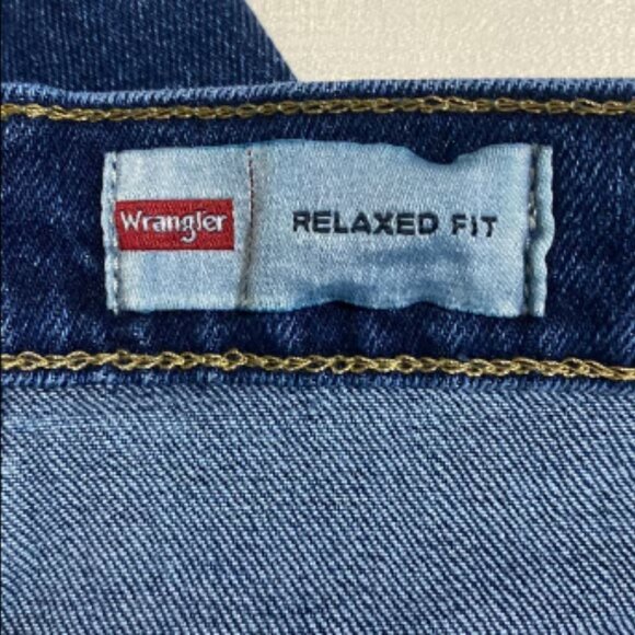 WRANGLER Men’s Relaxed Fit Straight Leg Blue Denim Jeans Size 44x30 - Picture 7 of 10